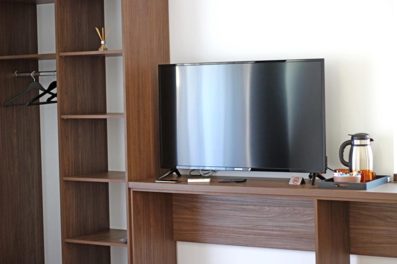Pensiunea Casa Iorgovanul Urseni Mosnita Noua Luaran gambar